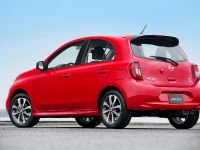 Nissan Micra (2015) - picture 8 of 23