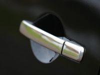 Nissan Navara Salomon Limited Edition (2015) - picture 10 of 10