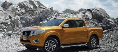 Nissan Navara (2015) - picture 15 of 48