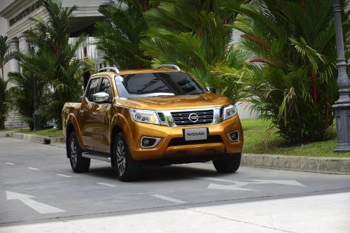 Nissan Navara (2015) - picture 33 of 48