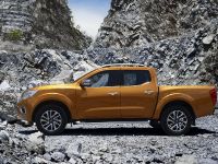 Nissan Navara (2015) - picture 19 of 48