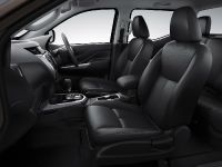 Nissan Navara (2015) - picture 45 of 48