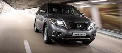 Nissan Pathfinder (2015) - picture 4 of 29