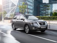 Nissan Pathfinder (2015) - picture 11 of 29