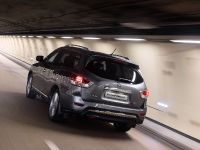 Nissan Pathfinder (2015) - picture 14 of 29