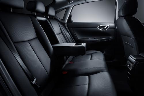 Nissan Sentra (2015) - picture 9 of 18