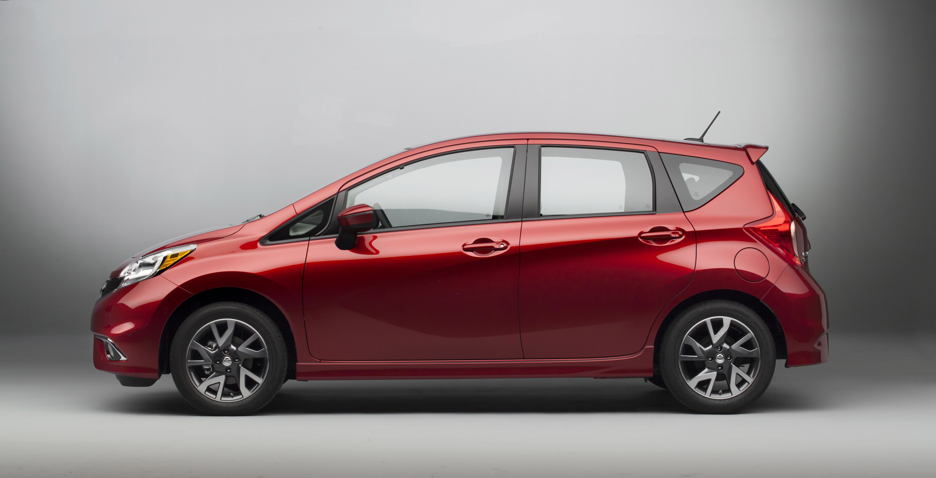 Nissan Versa Note SR