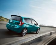 Nissan Versa Note (2015) - picture 4 of 8