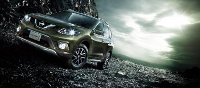 Nissan X-TRAIL HYBRID (2015) - picture 4 of 17