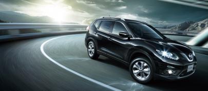 Nissan X-TRAIL HYBRID (2015) - picture 7 of 17