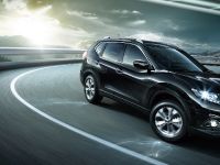 Nissan X-TRAIL HYBRID (2015) - picture 7 of 17