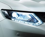 Nissan X-TRAIL HYBRID (2015) - picture 14 of 17