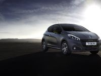 Peugeot 208 Ice Silver (2015) - picture 2 of 18