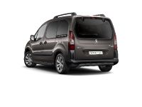 thumbnail image of 2015 Peugeot Partner Tepee