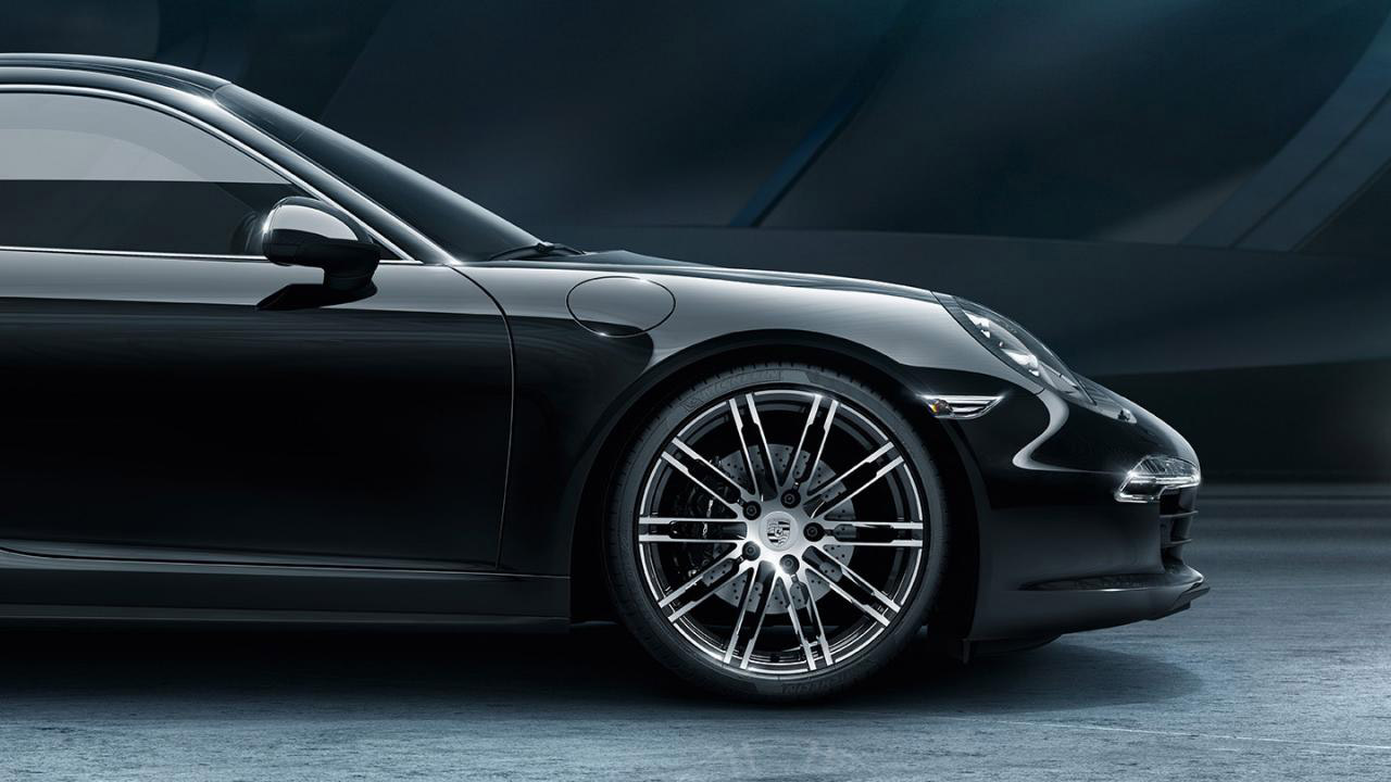 Porsche 911 Carrera Black Edition