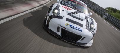 Porsche 911 GT3 R (2015) - picture 7 of 9