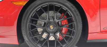 Porsche 911 Targa 4 GTS (2015) - picture 7 of 20