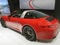 Porsche 911 Targa 4 GTS (2015) - picture 2 of 20