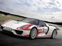 Porsche 918 Spyder Weissach Package (2015) - picture 1 of 4