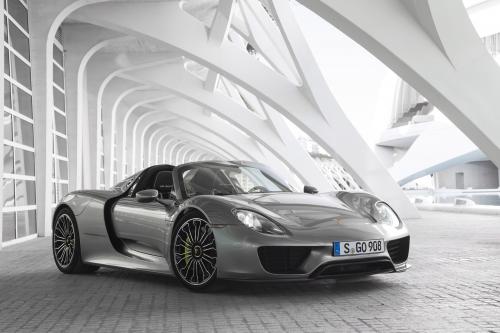 Porsche 918 Spyder (2015) - picture 1 of 26