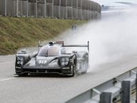 Porsche 919 Hybrid (2015) - picture 3 of 6