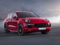 Porsche Cayenne GTS (2015) - picture 1 of 5