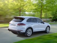 Porsche Cayenne Range (2015) - picture 6 of 10