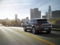 Porsche Macan S Diesel (2015) - picture 3 of 3