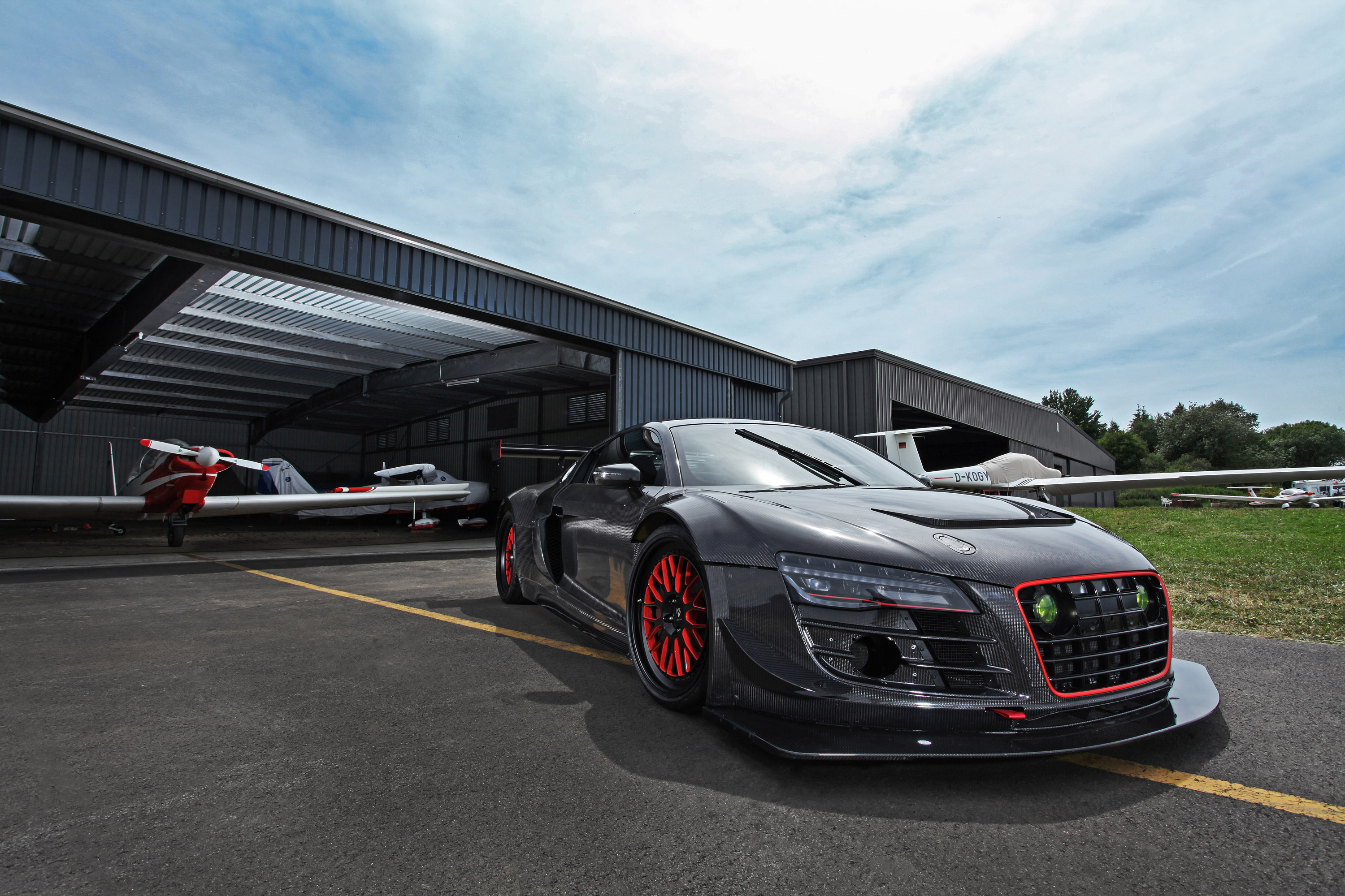 Potter & Rich Audi R8 RECON MC8