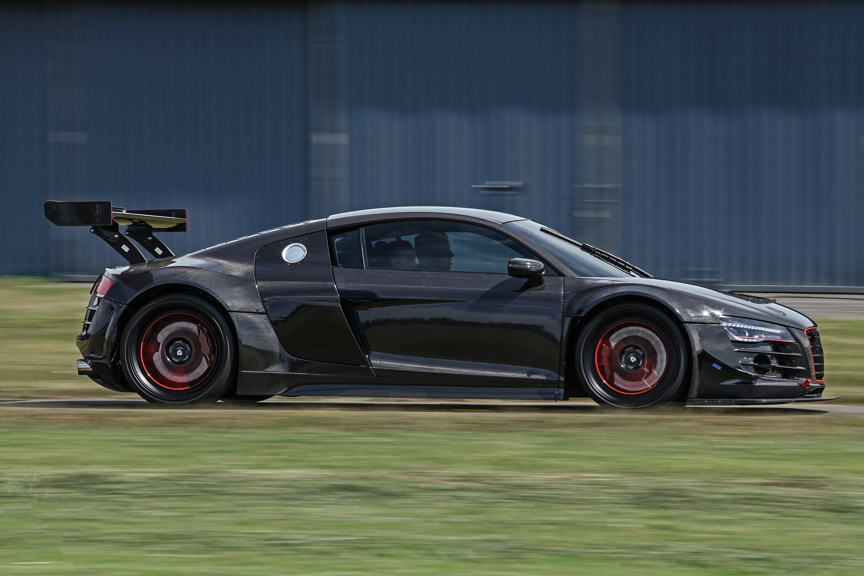 Potter & Rich Audi R8 RECON MC8