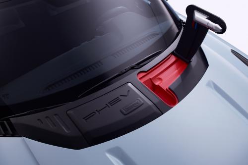 Qoros 2 SUV PHEV Concept (2015) - picture 8 of 9