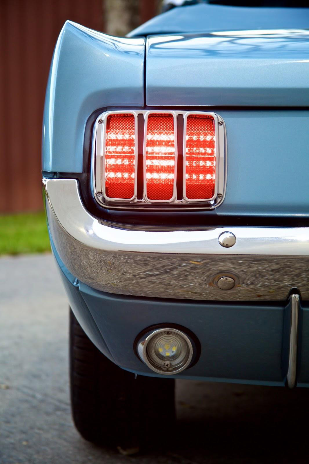 Revology Cars Ford Mustang