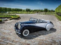 Rolls-Royce Dawn (2015) - picture 1 of 3