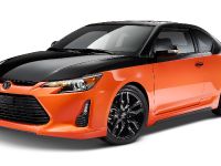 Scion tC Release Series 9.0 (2015) - picture 1 of 5