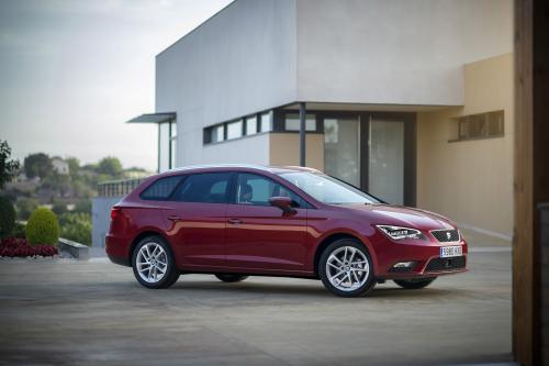 Seat Leon ST 4Drive (2015) - picture 1 of 7