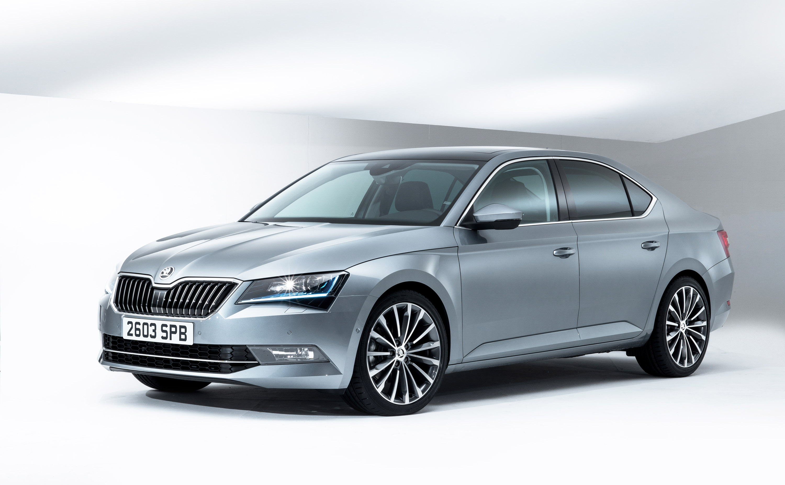 Skoda Superb SE Business