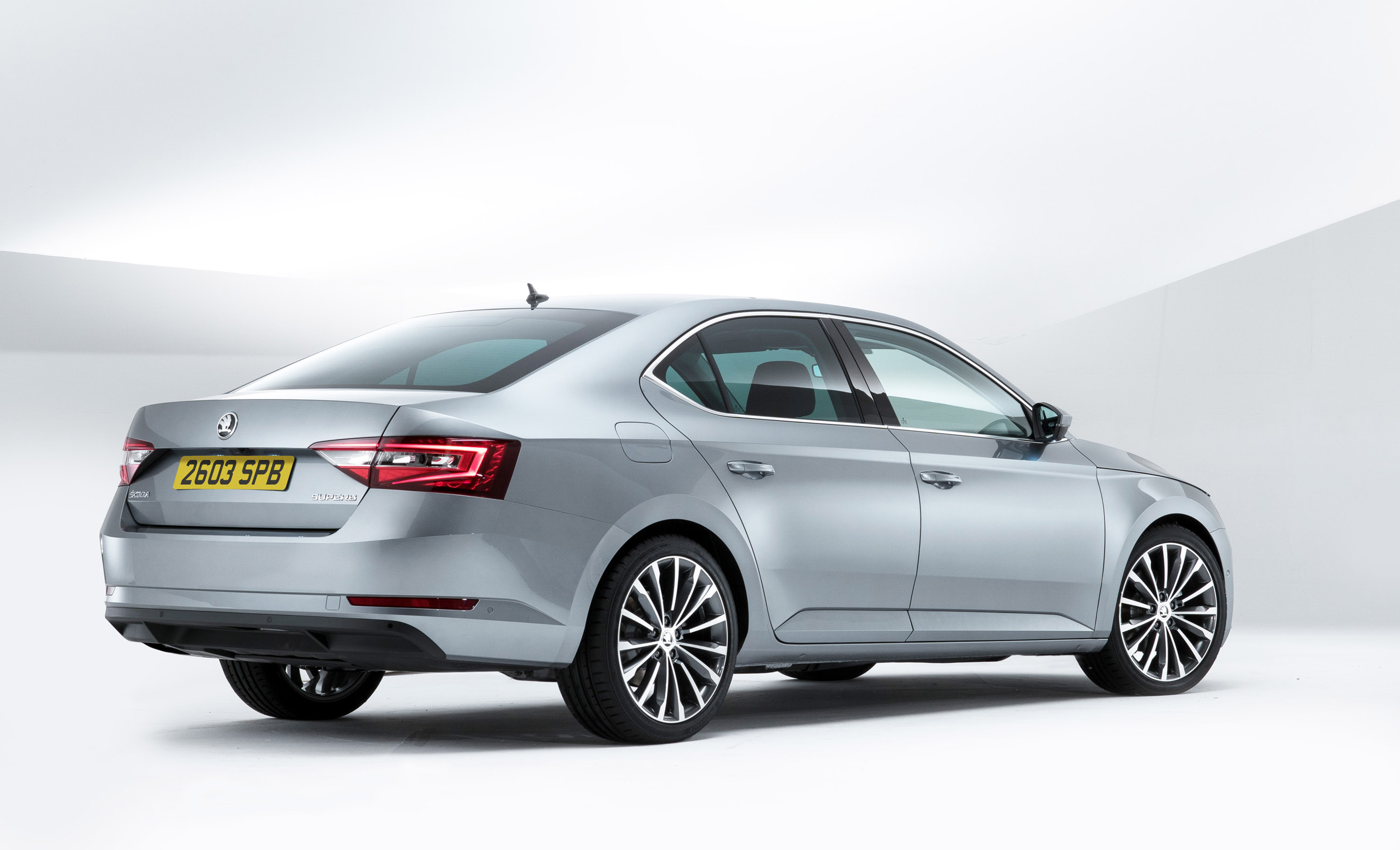 Skoda Superb SE Business