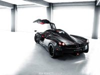 SS Customs Pagani Huayra (2015) - picture 5 of 6