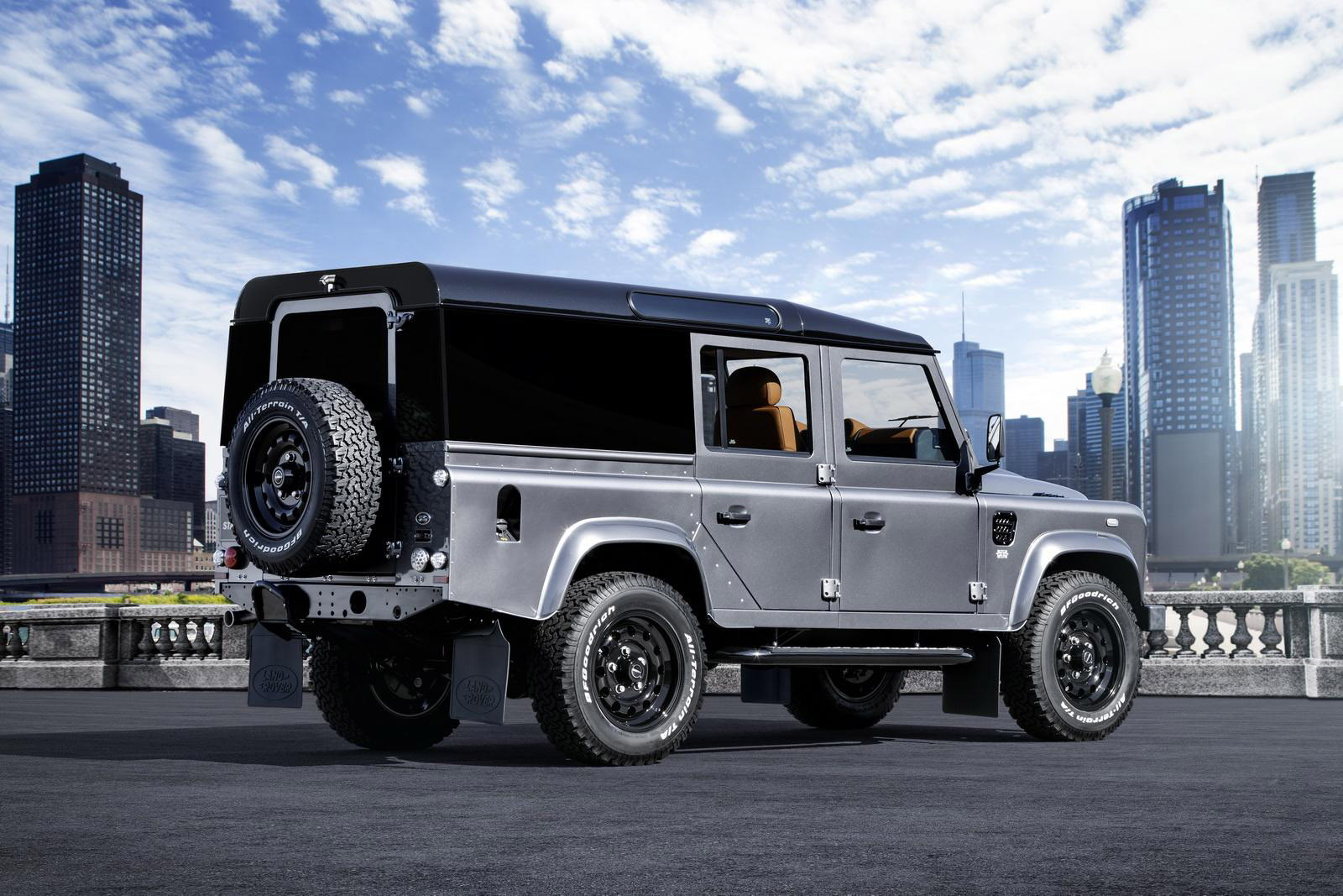 Startech Land Rover Defender SIXTY8