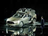 Tesla Model X (2015) - picture 7 of 10