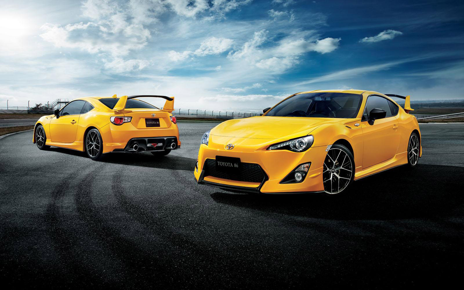 Toyota 86 Yellow Limited