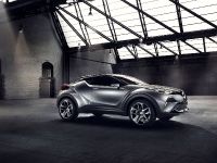 Toyota C-HR Concept (2015) - picture 3 of 10