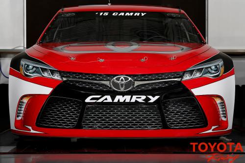 Toyota Camry NASCAR Sprint Cup Series Race Car (2015) - picture 1 of 6