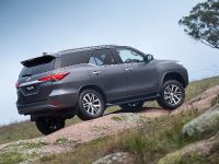 Toyota Fortuner (2015)