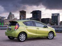 Toyota Prius c i-Tech (2015) - picture 6 of 9