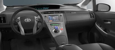 Toyota Prius Persona Special Edition (2015) - picture 4 of 6