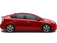Toyota Prius Persona Special Edition (2015) - picture 2 of 6