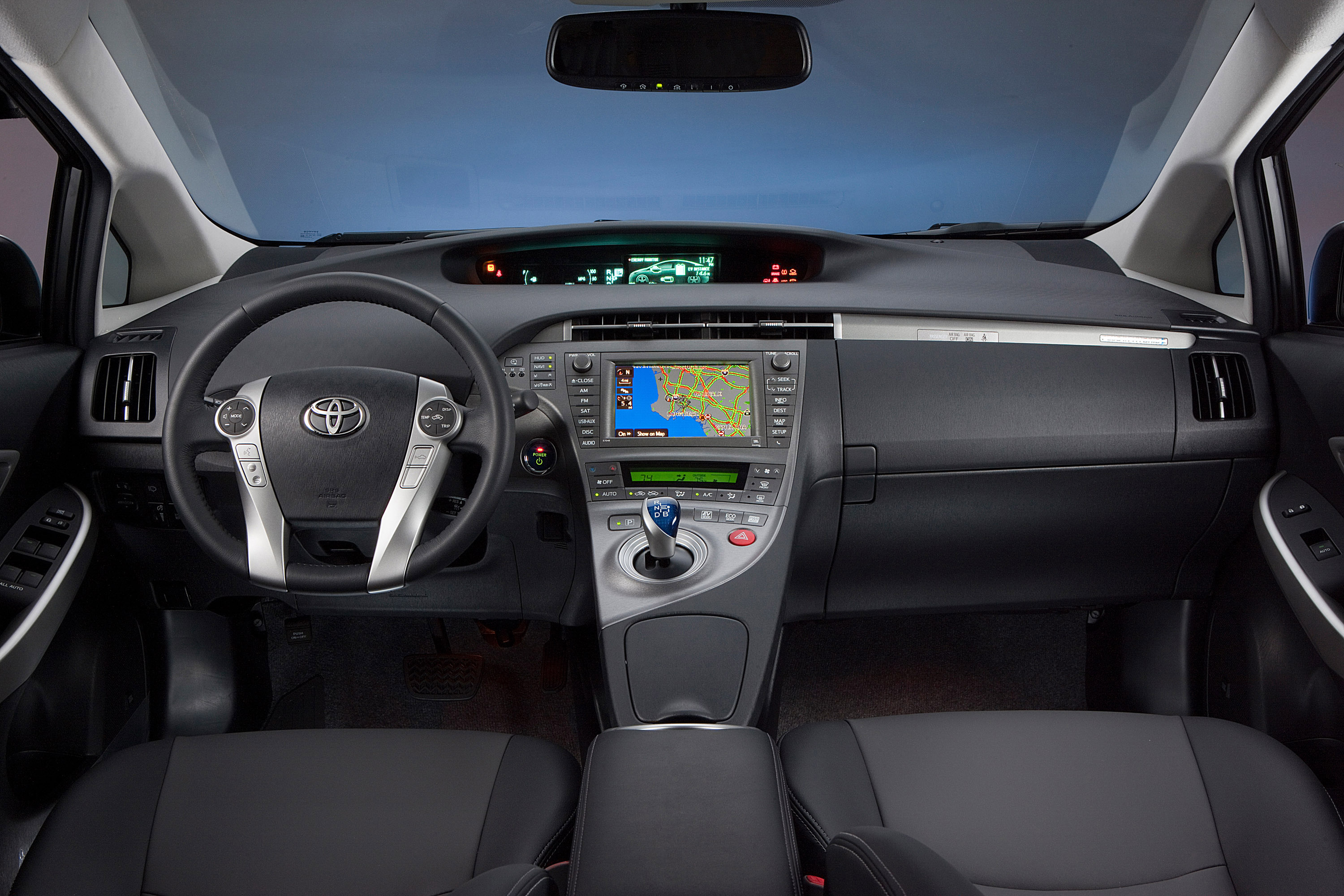 Приус 2015 года. Toyota Prius 2012. Тойота Prius Hybrid. Тойота Приус 2022. Toyota Prius 2015 Hybrid.