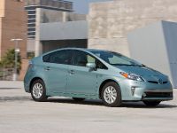 Toyota Prius Plug-In Hybrid (2015)