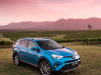 Toyota RAV4 Facelift (2015) - picture 8 of 15